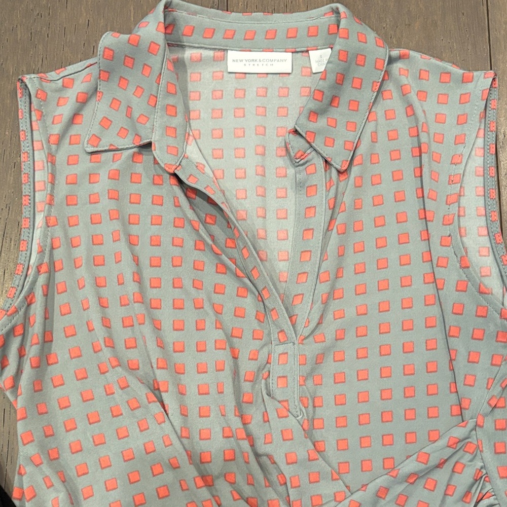 4 New York & Company Tops - Picture 4 of 5